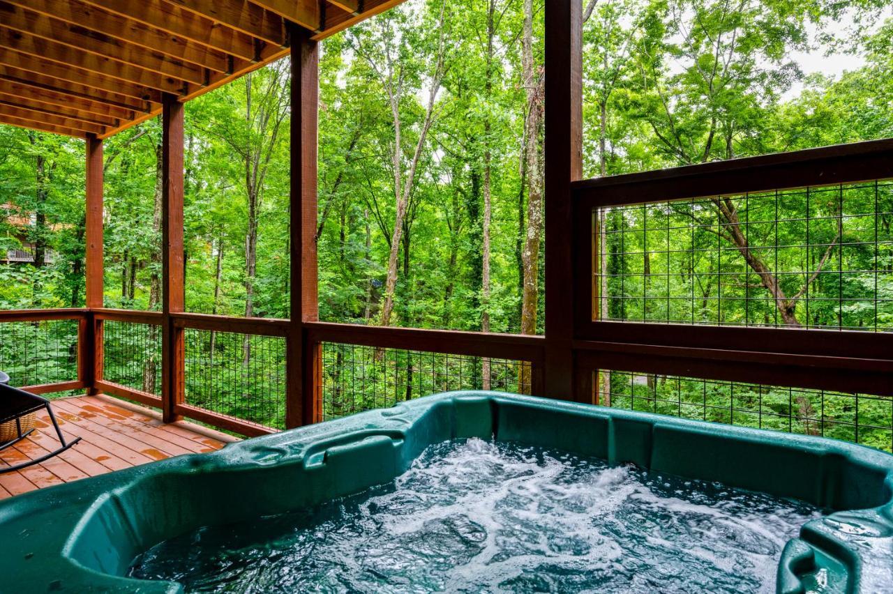 New Cozy Mountain Cabin Hot Tub Near Downtown Gatlinburg Exterior foto